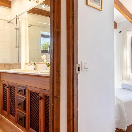 Villa Muntalegre By Homevillas360