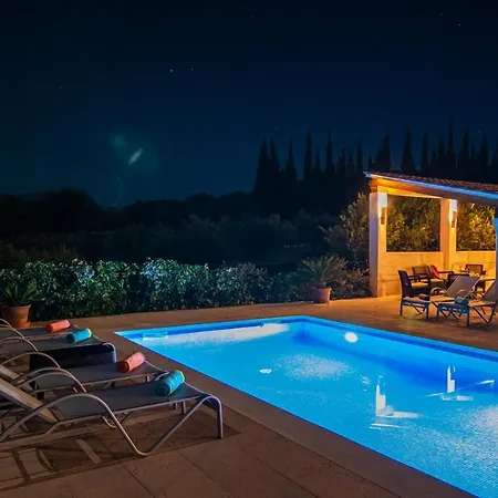 Villa Muntalegre By Homevillas360 Pollença